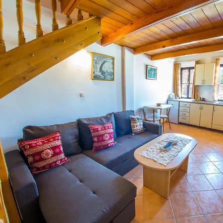 Old Bridge Cedar Loft Apartamento